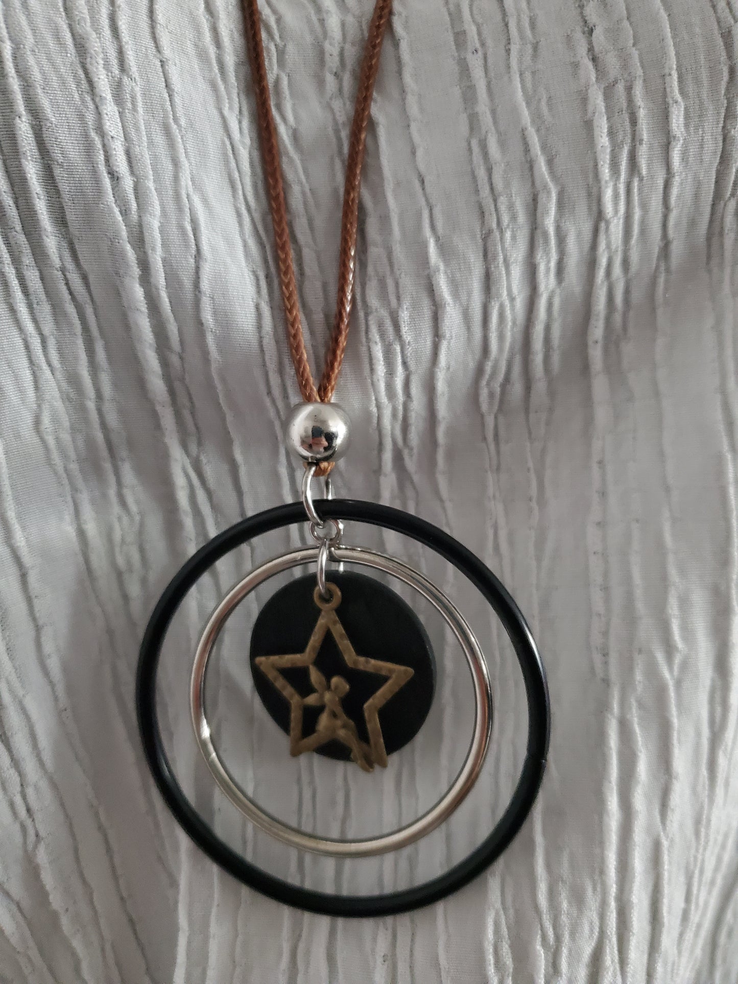 Pendentif fée B3