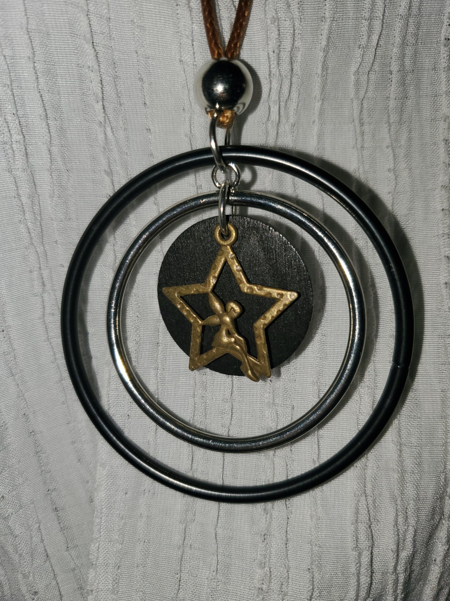 Pendentif fée B3