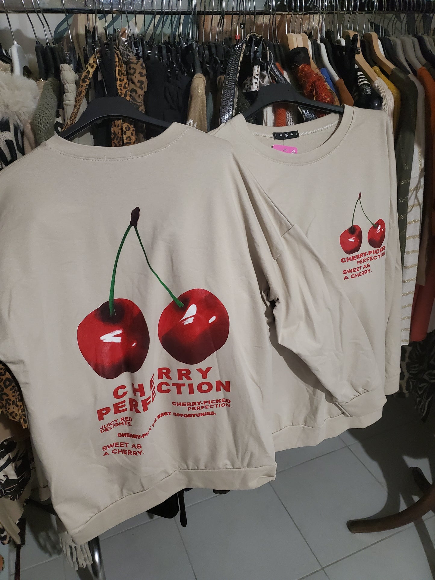 T-shirt cherry